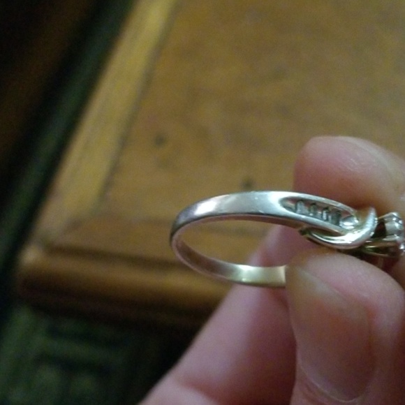 Ring - Picture 3 of 3